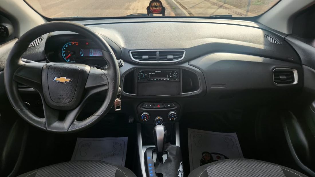 CHEVROLET/GM Onix Hatch Advantage 1.4 Automático Flex 2018/2018 — foto 6 de 7