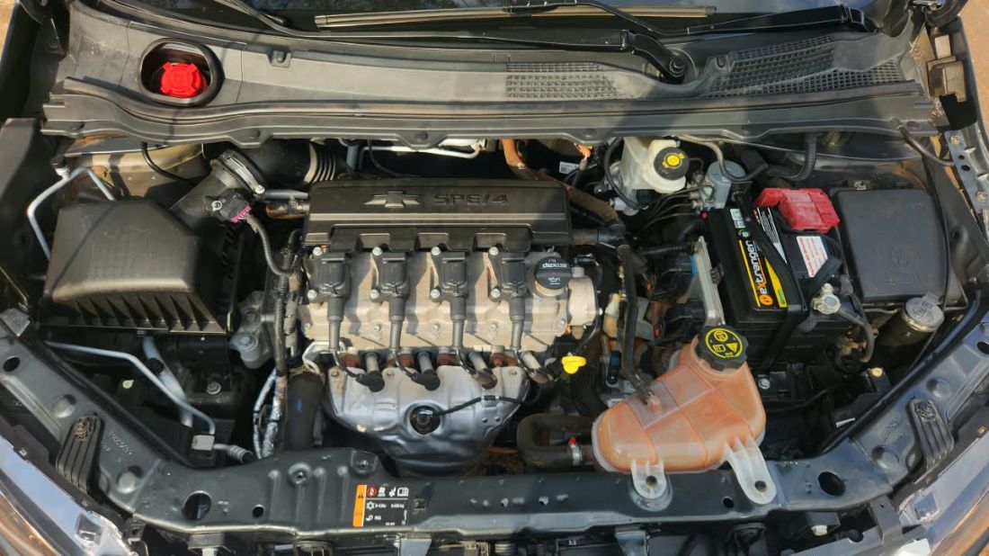 CHEVROLET/GM Onix Hatch Advantage 1.4 Automático Flex 2018/2018 — foto 7 de 7