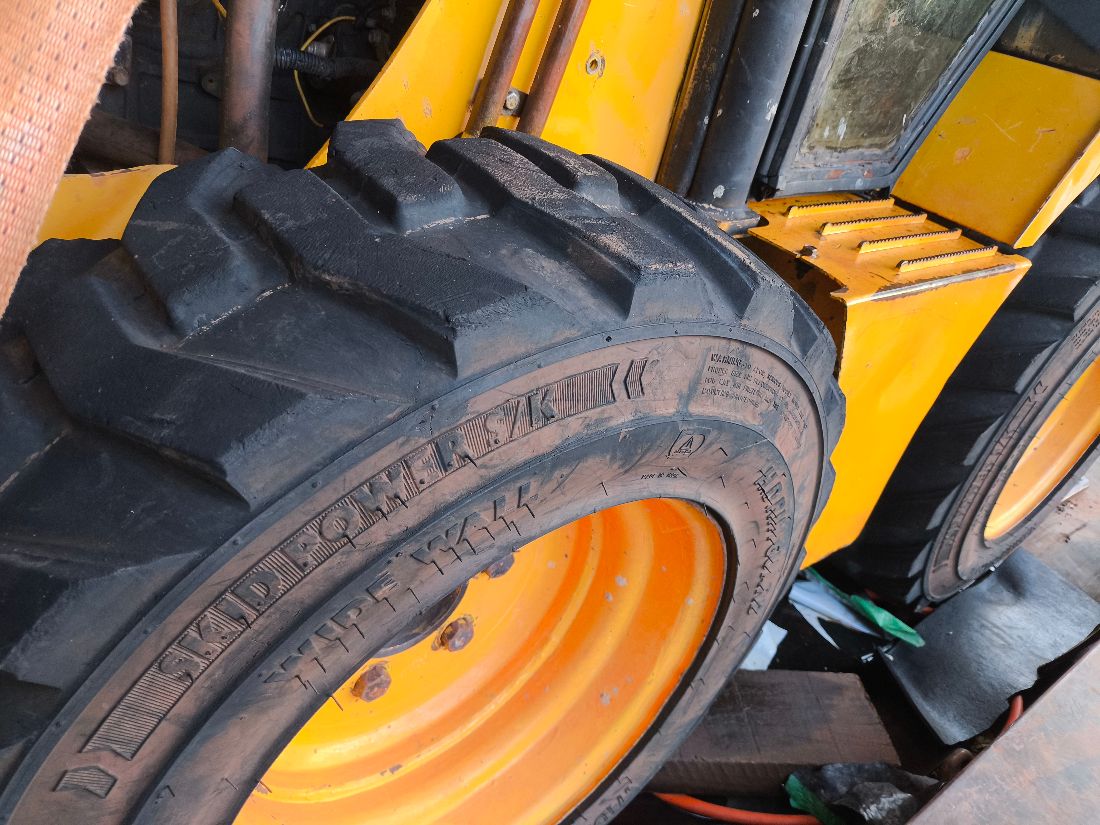 JCB Miniretro JCB 1cx 2010/2010 — foto 2 de 5