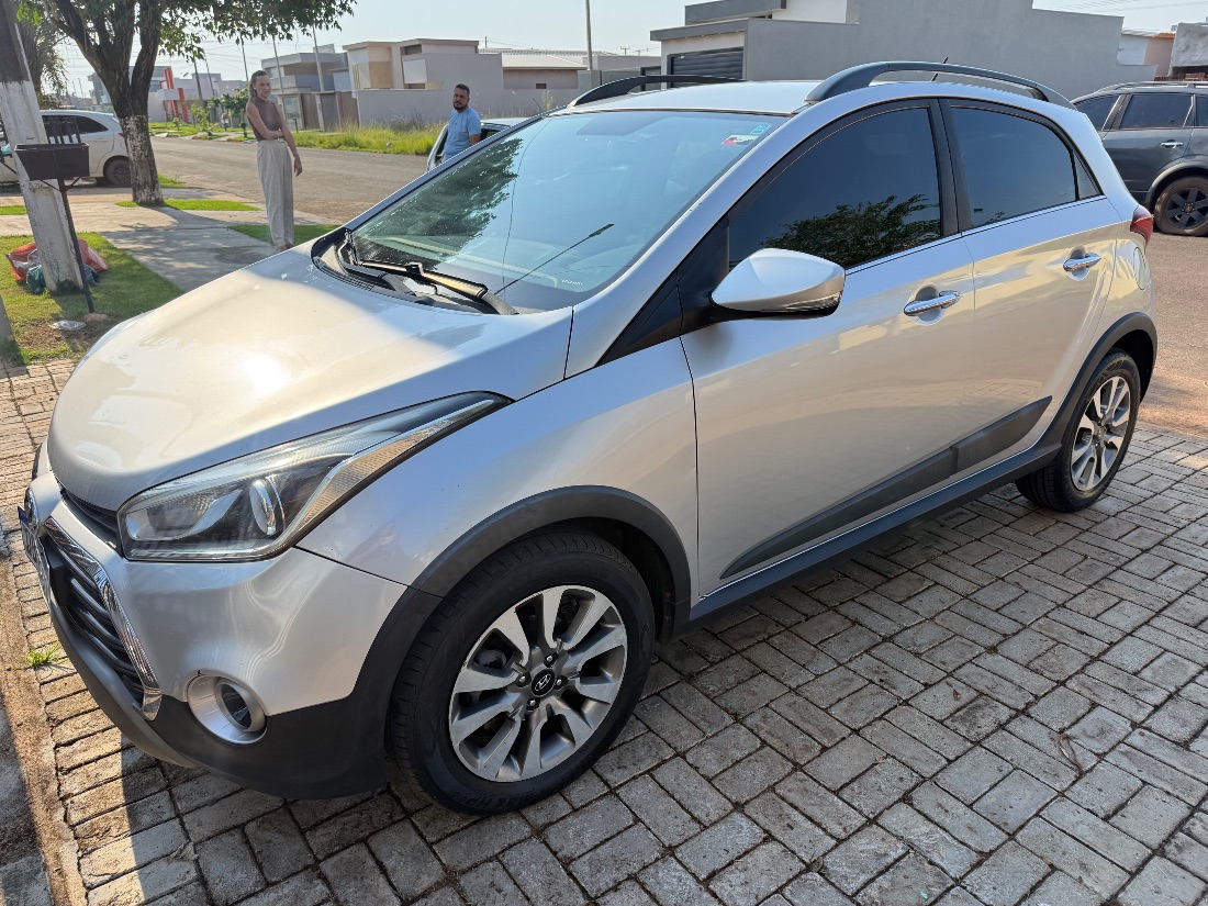 Hyundai HB20X Hatch Premium 1.6 Automático Flex 2016/2016 — foto 11 de 15