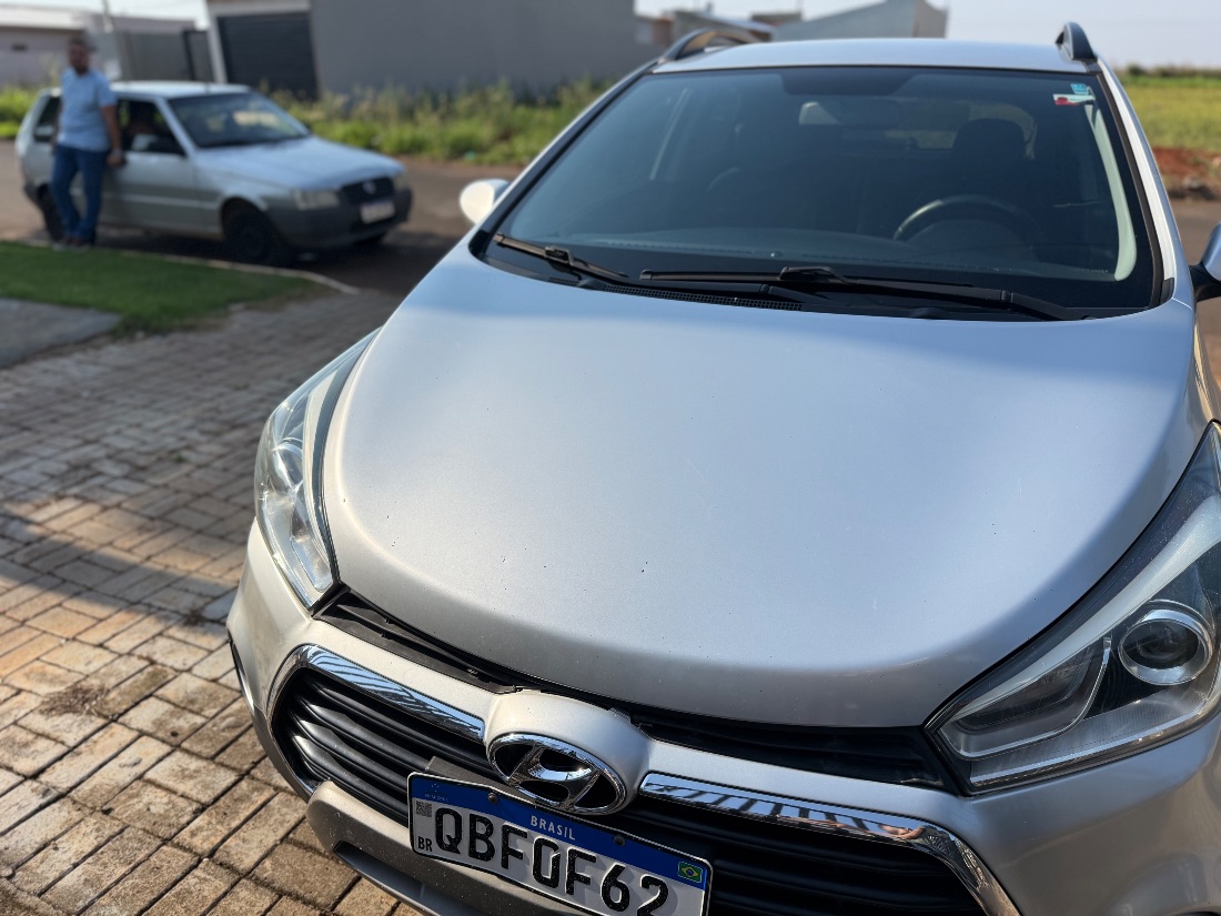 Hyundai HB20X Hatch Premium 1.6 Automático Flex 2016/2016 — foto 12 de 15