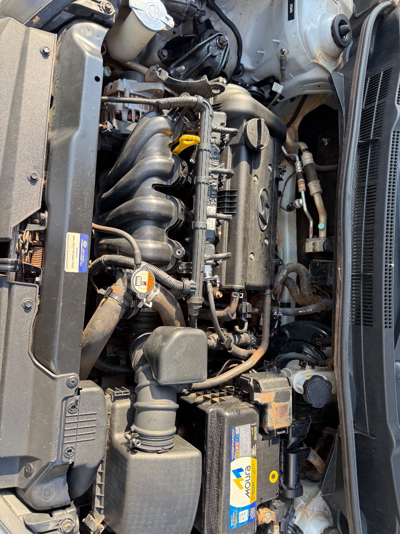 Hyundai HB20X Hatch Premium 1.6 Automático Flex 2016/2016 — foto 13 de 15