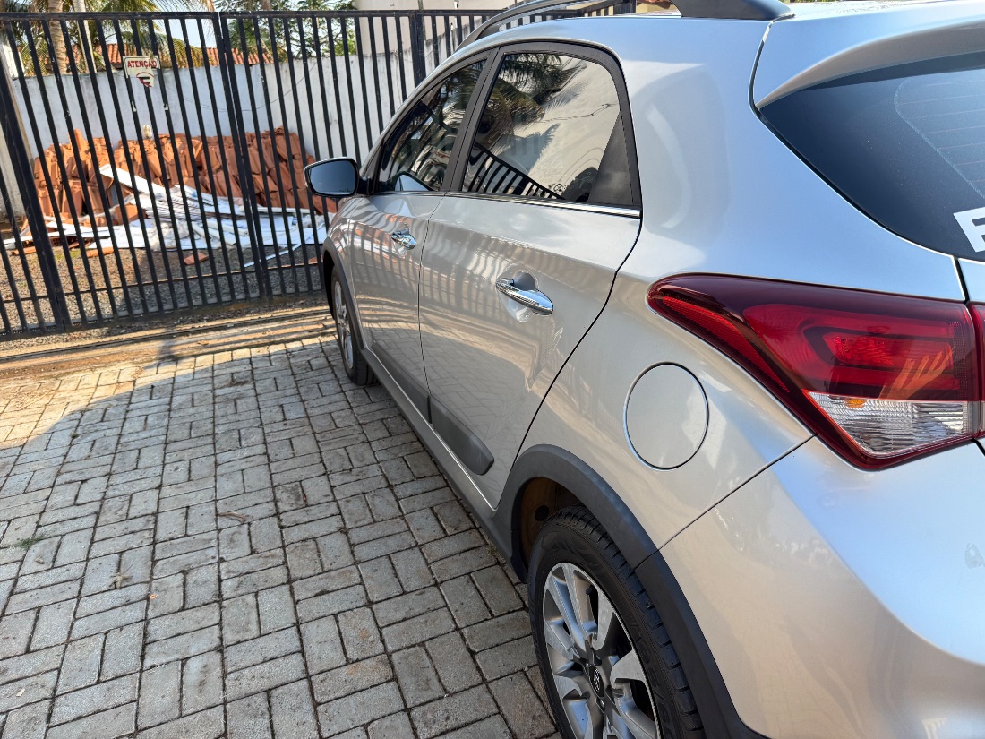 Hyundai HB20X Hatch Premium 1.6 Automático Flex 2016/2016 — foto 9 de 15