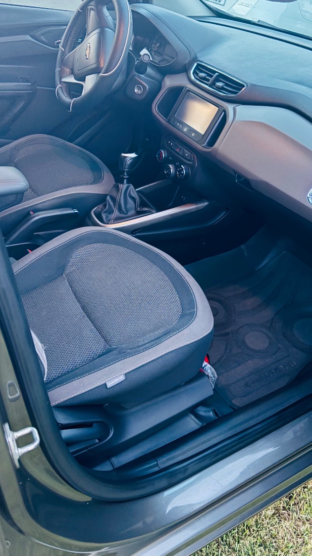 CHEVROLET/GM Prisma Sedan LT 1.4 8V FlexPower 2014/2015 — foto 10 de 15