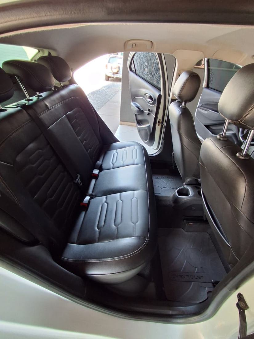 CHEVROLET/GM Onix Hatch Effect 1.4 Mecânico Flex 2019/2019 — foto 6 de 9