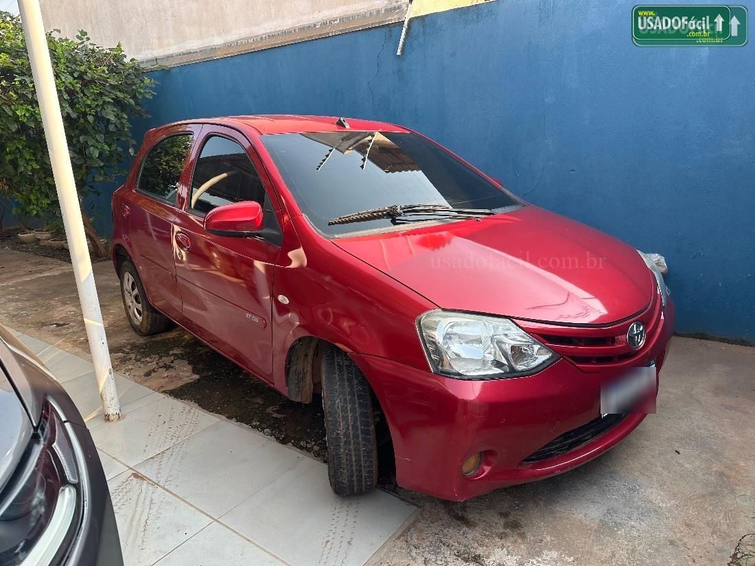 TOYOTA Etios Hatch X 1.3 Automático Flex 2016/2017 — foto 2 de 9