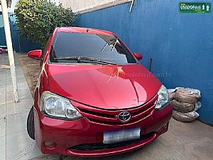 Etios Hatch X 1.3 Automático Flex 2016/2017 em Cuiabá - MT