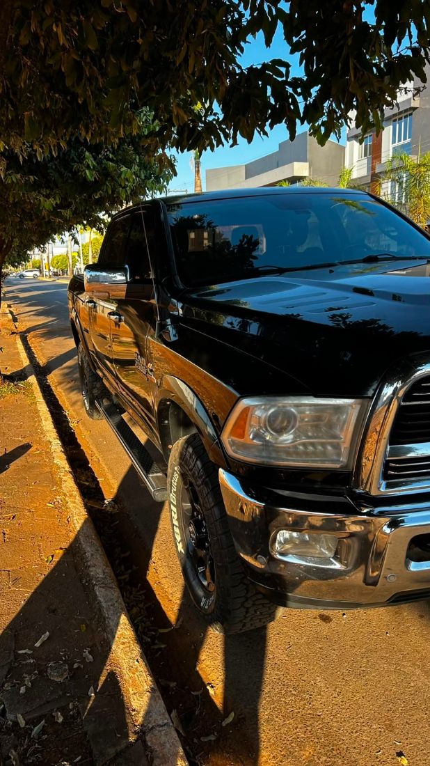 RAM Ram 2500 Laramie CD 6.7 TDI 4x4 Diesel 2016/2016 — foto 10 de 13