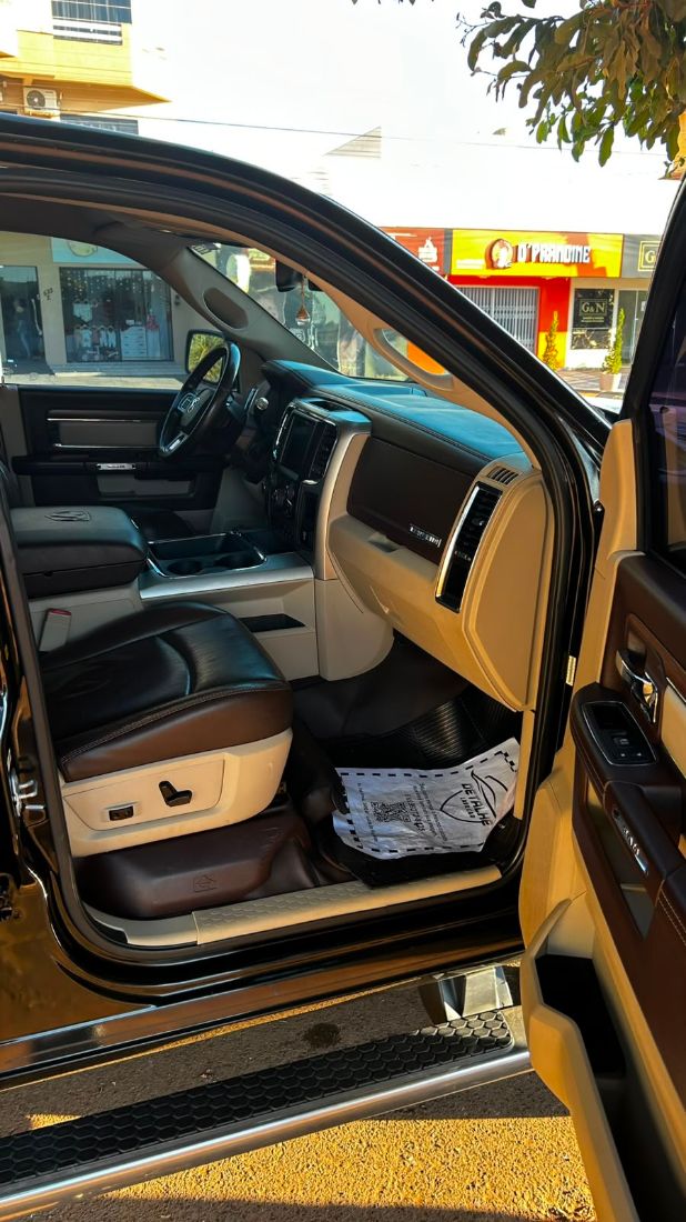 RAM Ram 2500 Laramie CD 6.7 TDI 4x4 Diesel 2016/2016 — foto 3 de 13