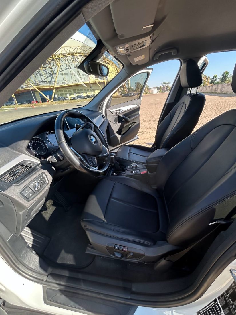 BMW BMW X1 Srive 20i 2.0 2019/2020 — foto 6 de 11