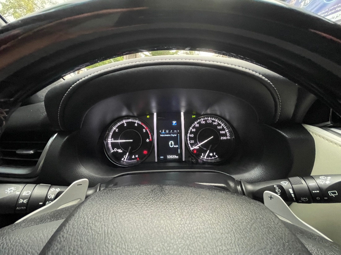 Toyota Hilux SW4 Diamond 2.8 4x4 Turbo Automático Diesel 2022/2022 — foto 12 de 15