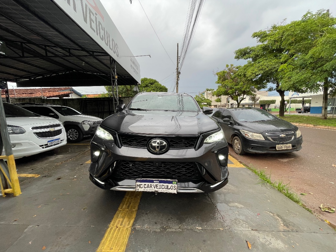 Toyota Hilux SW4 Diamond 2.8 4x4 Turbo Automático Diesel 2022/2022 — foto 2 de 15