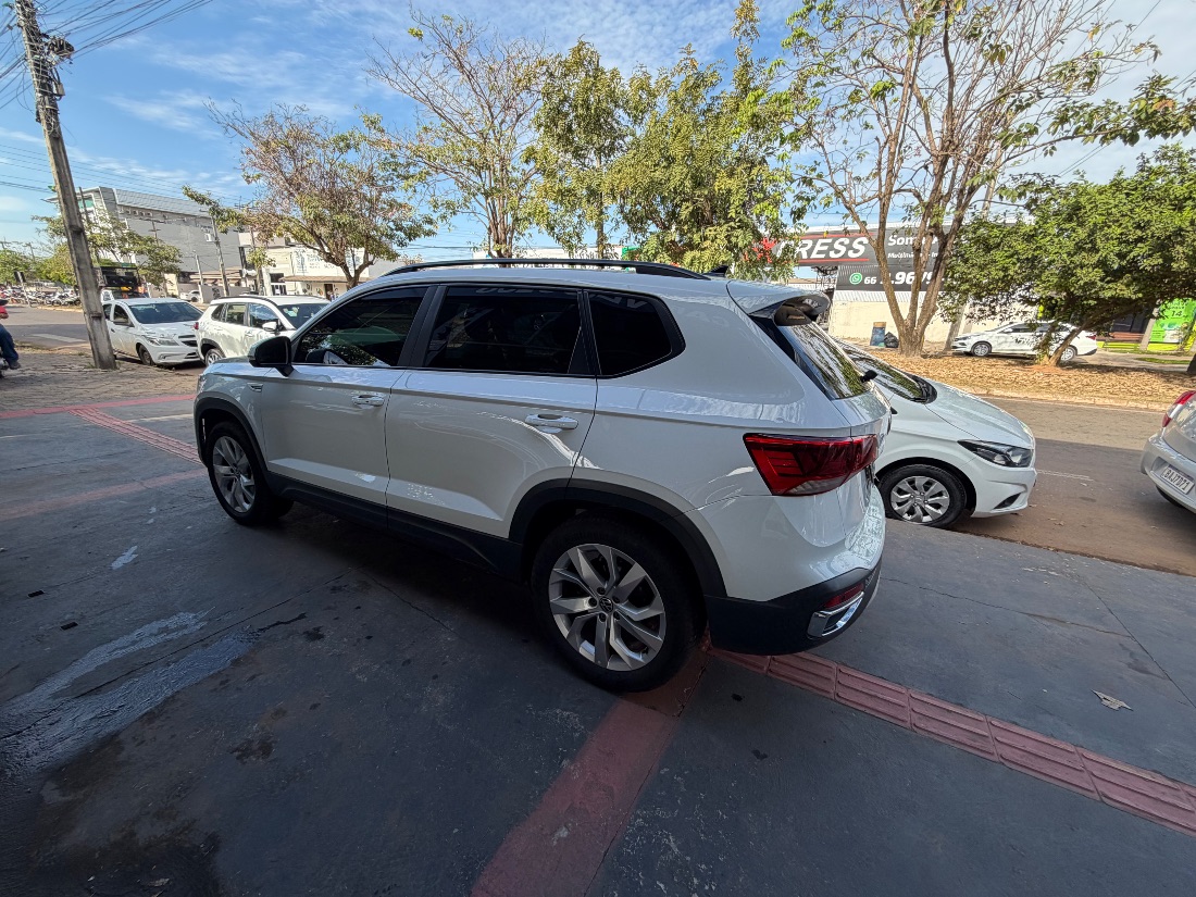 Volkswagen Taos Comfortline 250 TSI 1.4 Automático Flex 2022/2022 — foto 5 de 13