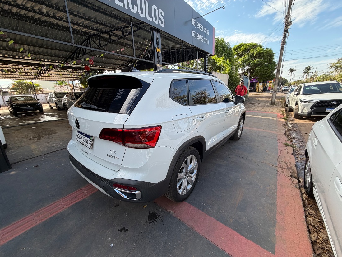 Volkswagen Taos Comfortline 250 TSI 1.4 Automático Flex 2022/2022 — foto 7 de 13