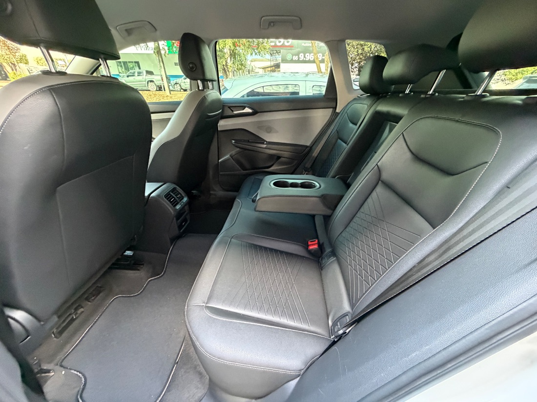 Volkswagen Taos Comfortline 250 TSI 1.4 Automático Flex 2022/2022 — foto 8 de 13