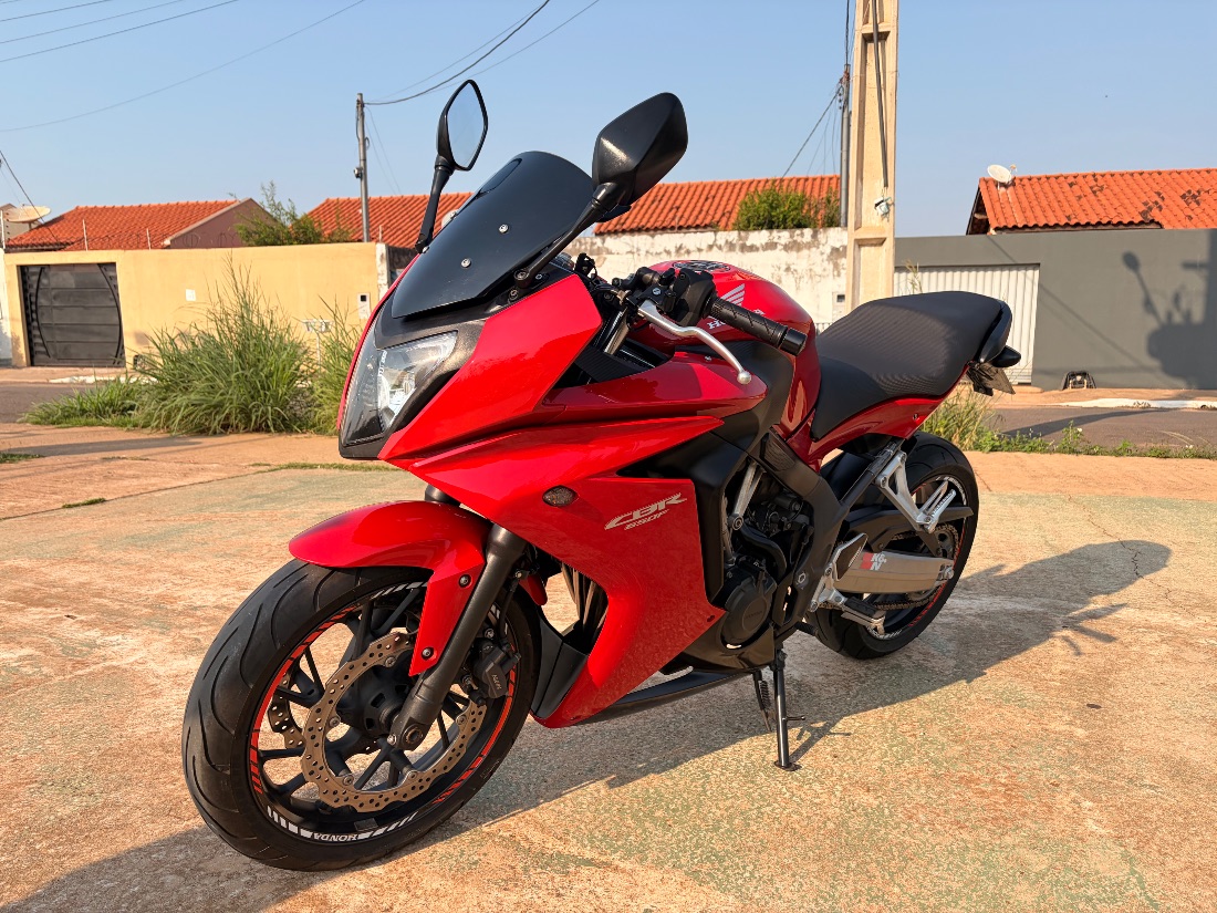 Honda CBR 650F 2015/2015 — foto 4 de 9