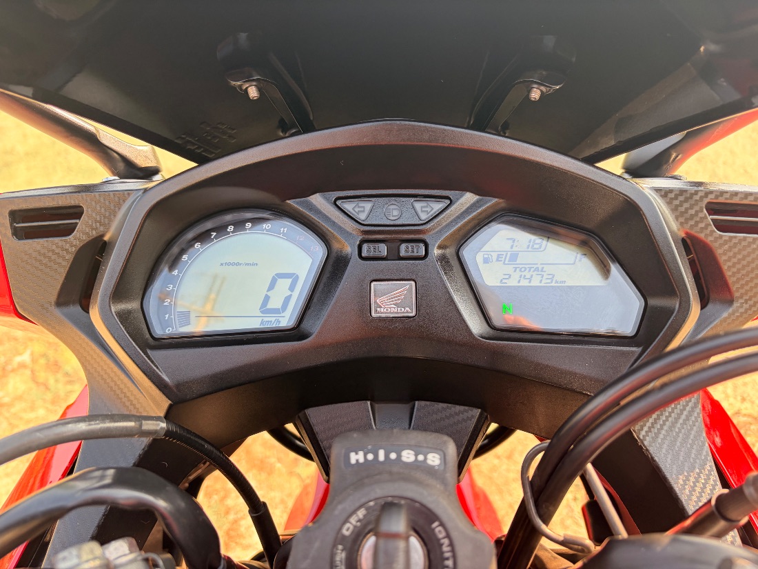 Honda CBR 650F 2015/2015 — foto 8 de 9