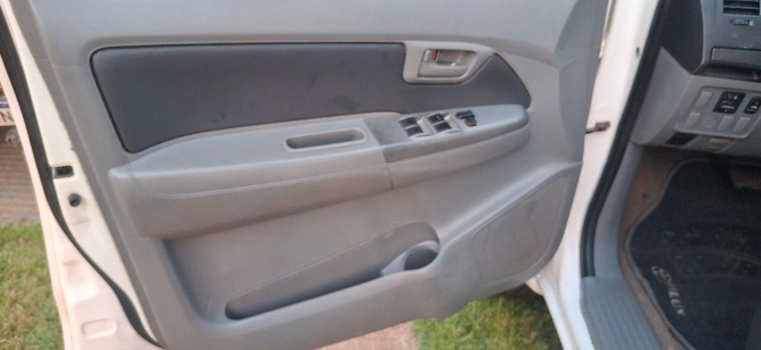 Toyota Rilux 2006/2006 — foto 2 de 10