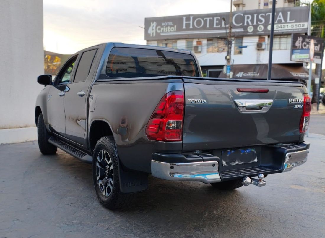 Toyota Hilux SRV CD 2.7 4X2 Automático Flex 2021/2021 — foto 3 de 7