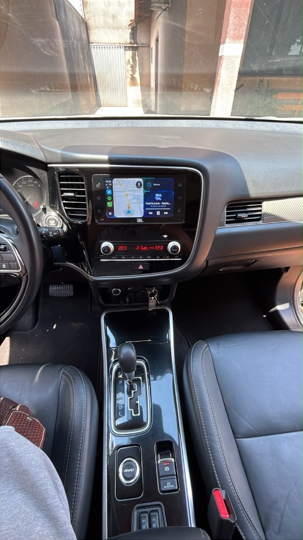 Mitsubishi Outlander HPE-S 2.2 4x4 Automático Diesel 2020/2021 — foto 7 de 10