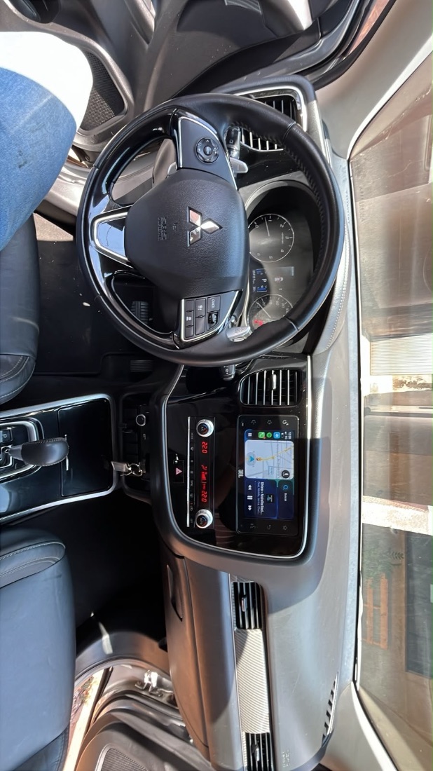 Mitsubishi Outlander HPE-S 2.2 4x4 Automático Diesel 2020/2021 — foto 8 de 10