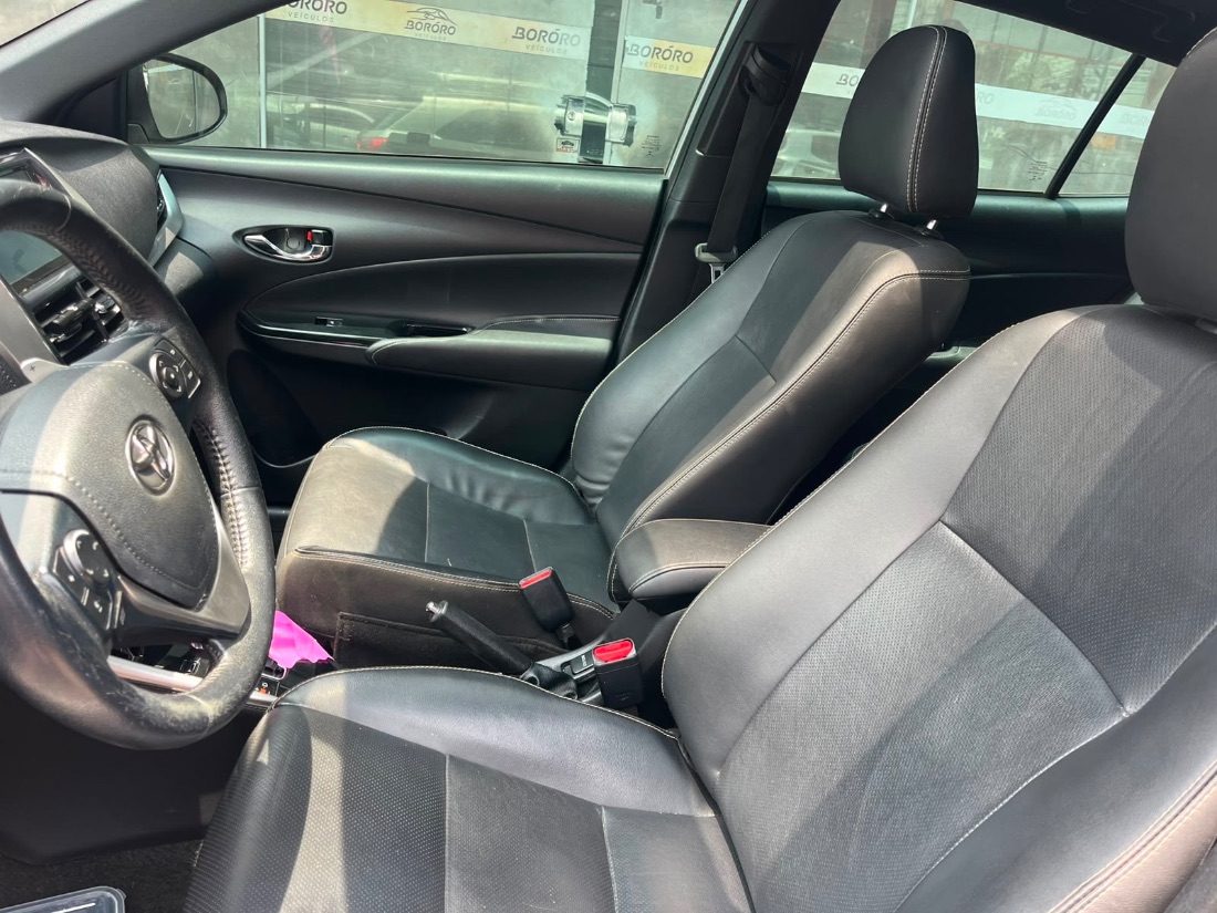 Toyota Yaris Hatch XLS 1.5 Automático Flex 2018/2019 — foto 11 de 12