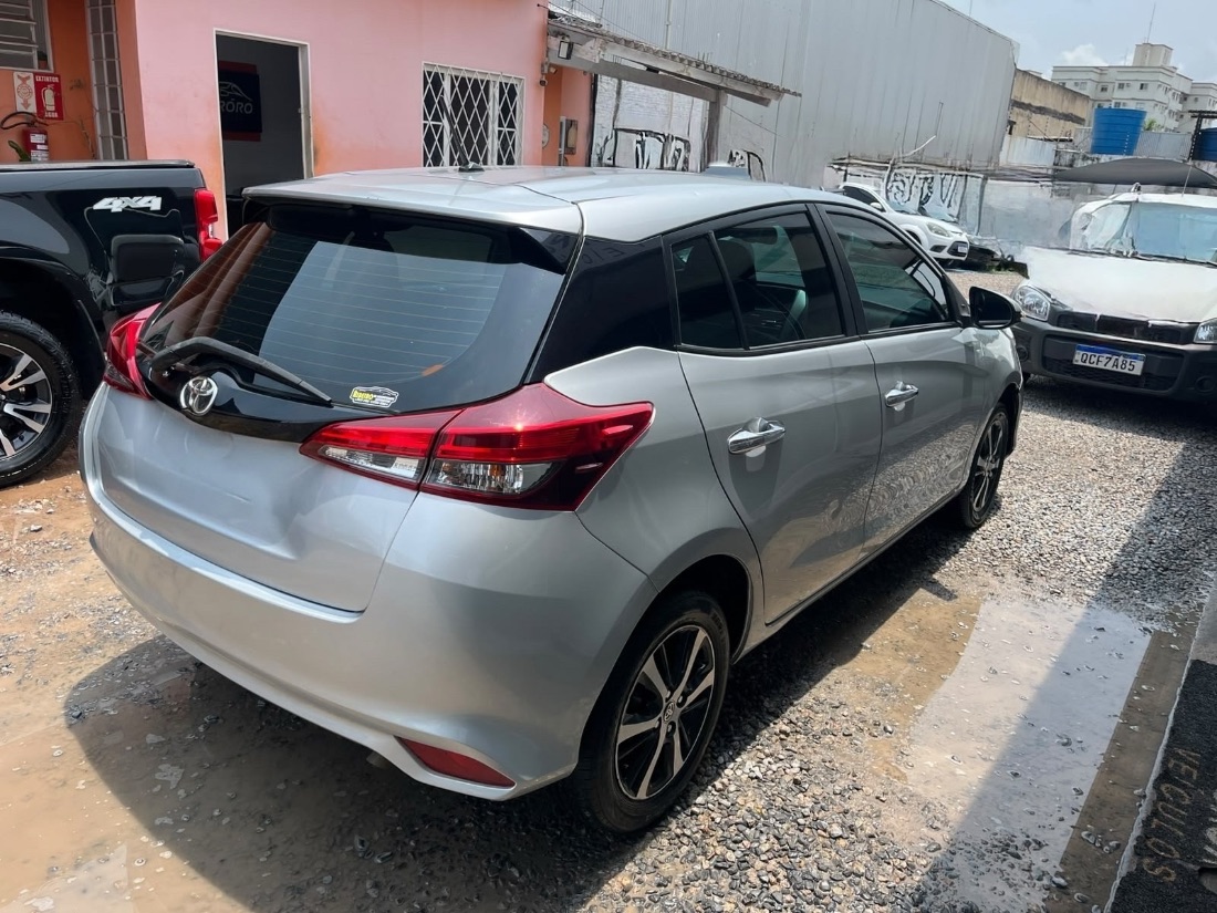 Toyota Yaris Hatch XLS 1.5 Automático Flex 2018/2019 — foto 3 de 12