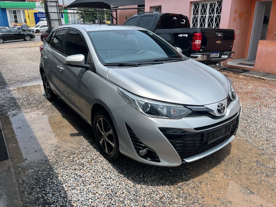 Toyota Yaris Hatch XLS 1.5 Automático Flex 2018/2019 — foto 6 de 12