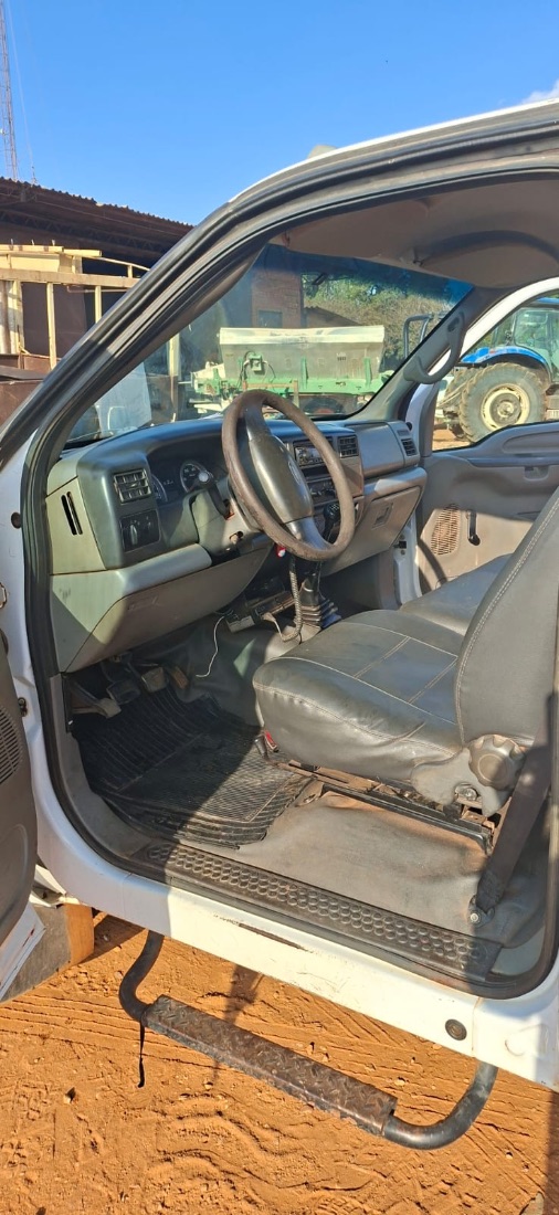 Ford F-4000 4x4 2p diesel 2018/2019 — foto 3 de 10