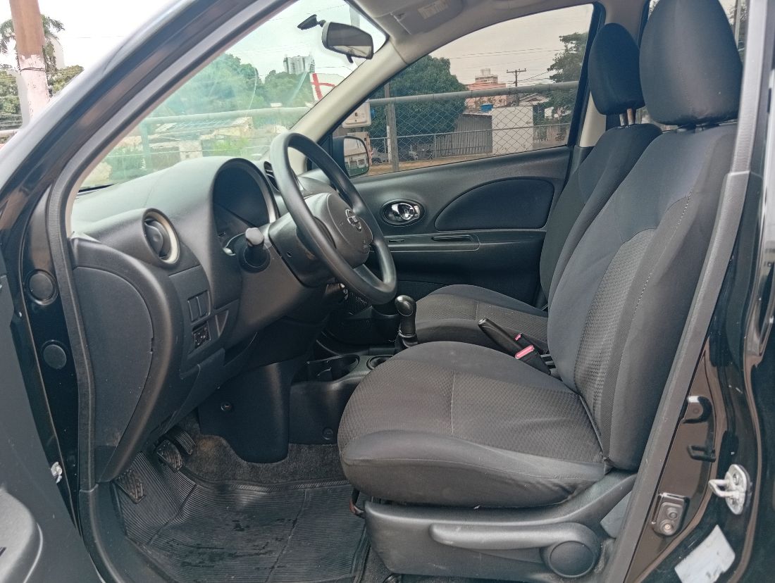 Nissan March S 1.6 5P Flex Fuel 2011/2012 — foto 10 de 15