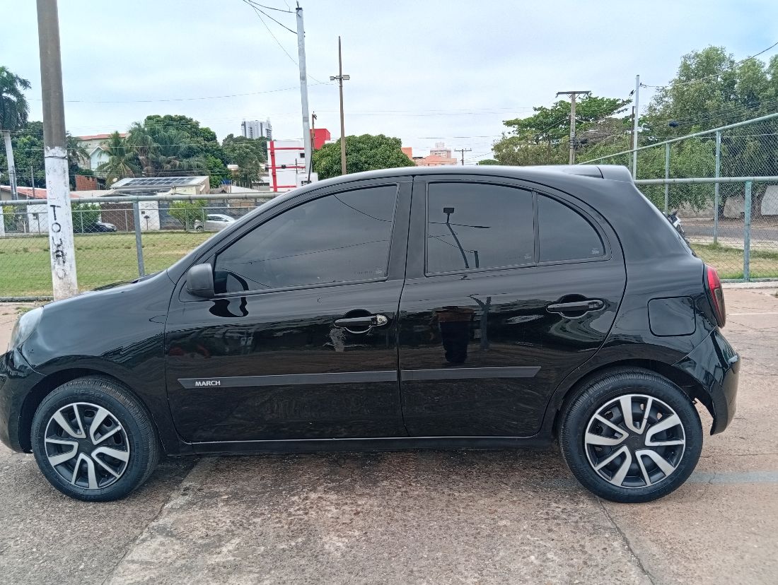 Nissan March S 1.6 5P Flex Fuel 2011/2012 — foto 7 de 15