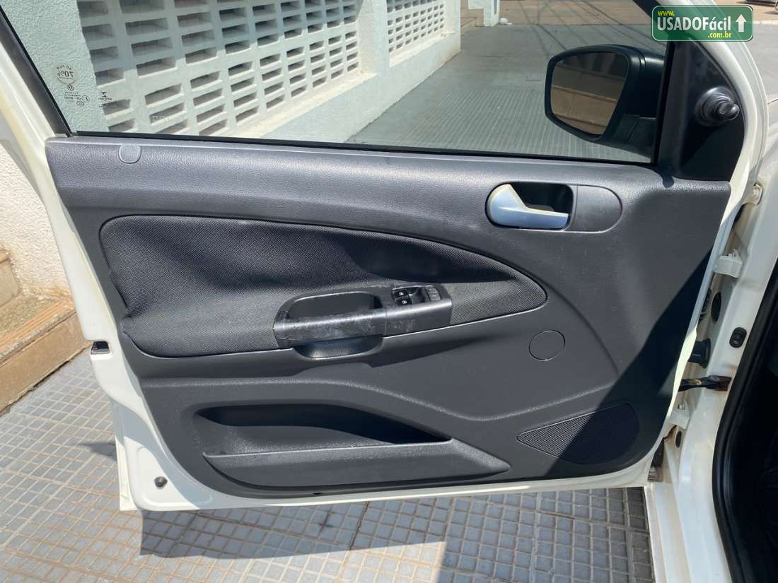 VOLKSWAGEN Gol Trendline 1.0 4P Total Flex 2018/2018 — foto 13 de 16