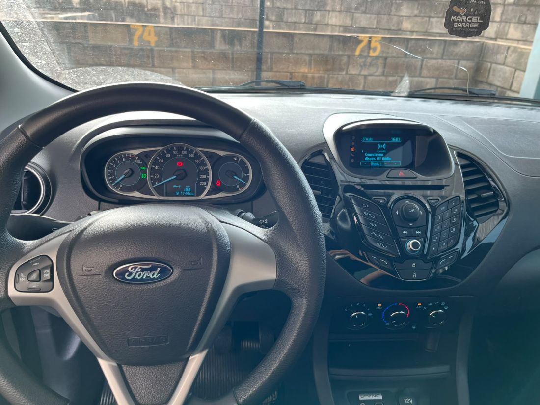 Ford Ka Hatch SEL 1.5 Flex 5P 2016/2017 — foto 2 de 8