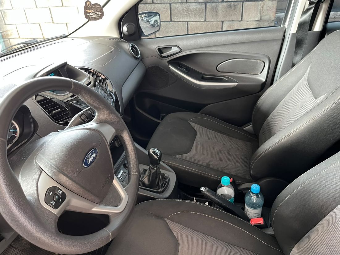 Ford Ka Hatch SEL 1.5 Flex 5P 2016/2017 — foto 3 de 8