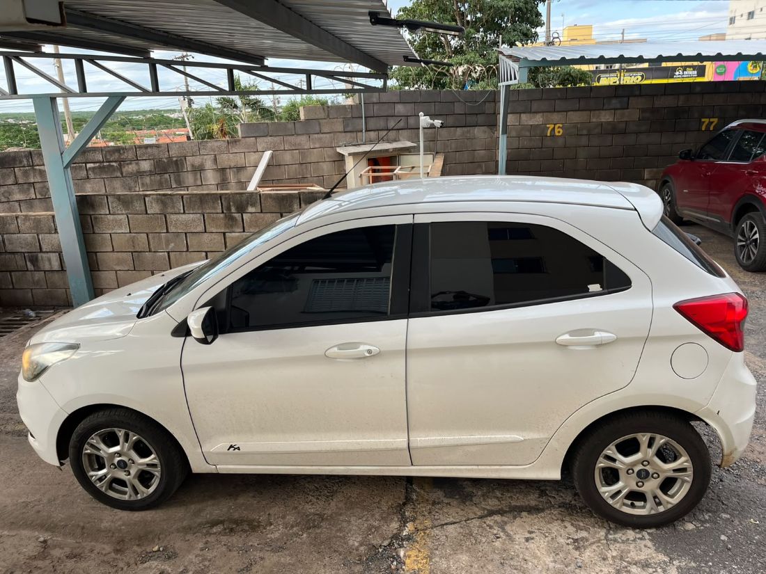 Ford Ka Hatch SEL 1.5 Flex 5P 2016/2017 — foto 4 de 8