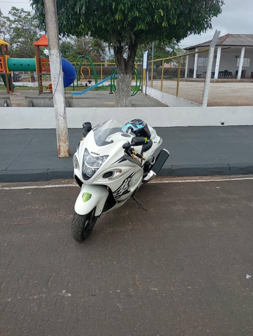 Suzuki GSX 1300-R Hayabusa 2012/2013 — foto 2 de 12