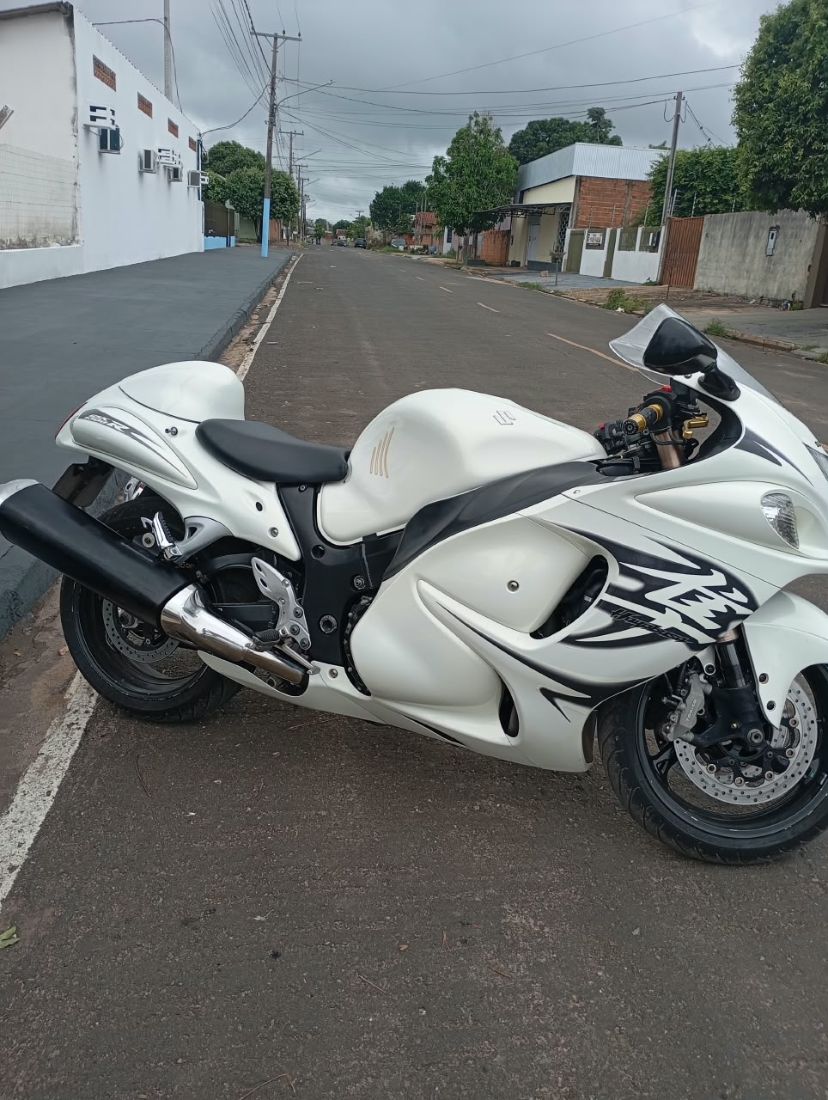 Suzuki GSX 1300-R Hayabusa 2012/2013 — foto 5 de 12