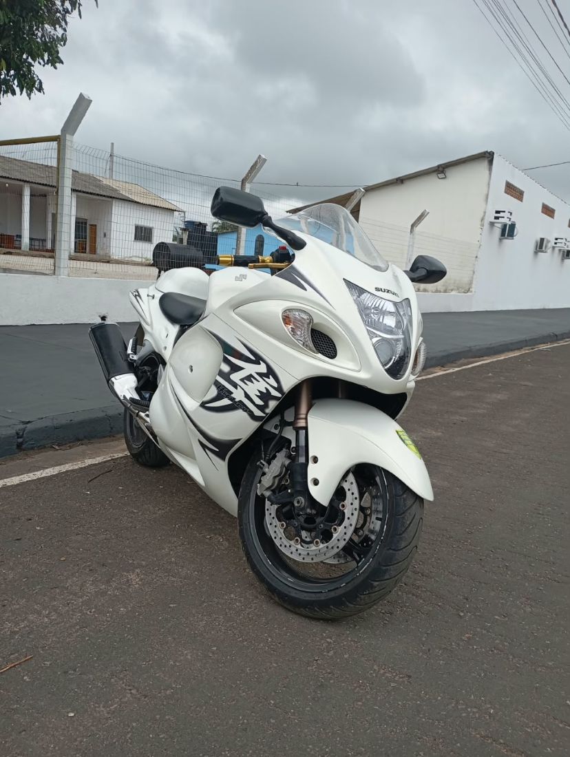 Suzuki GSX 1300-R Hayabusa 2012/2013 — foto 8 de 12