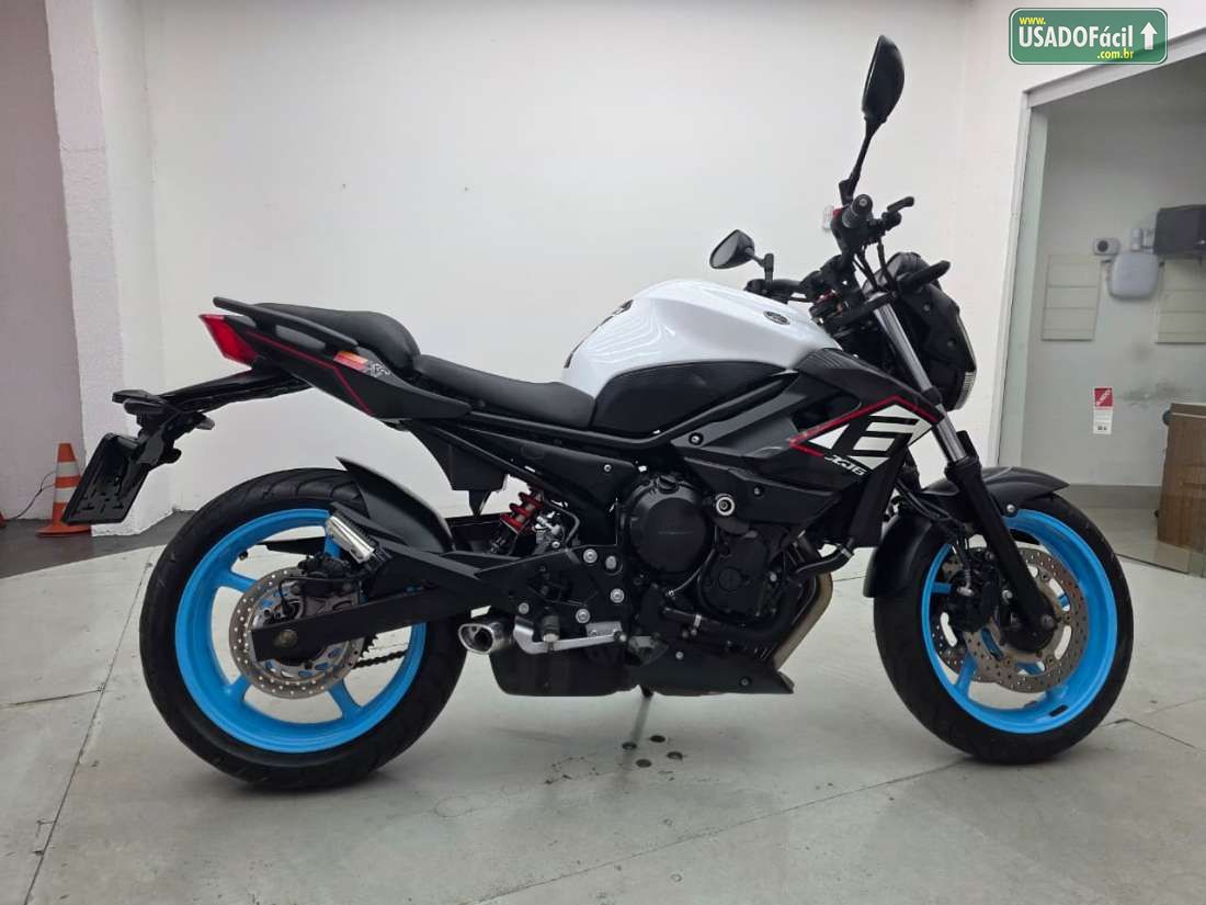 YAMAHA XJ6 N SP 2015/2016 — foto 4 de 17