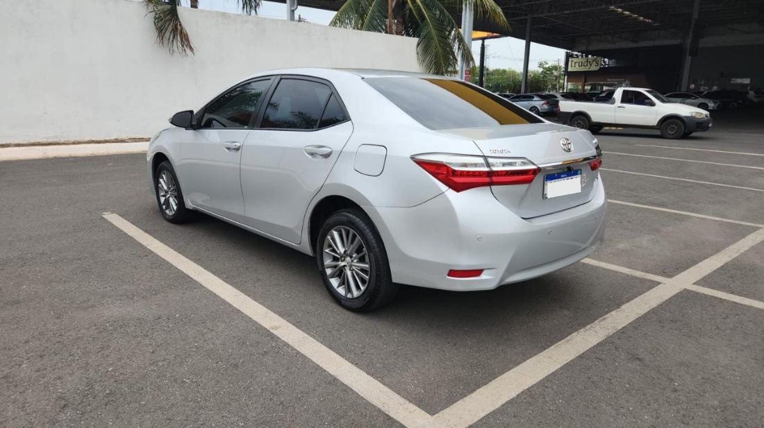 Toyota Corolla GLi Upper 1.8 Automático Flex 2018/2019 — foto 4 de 15