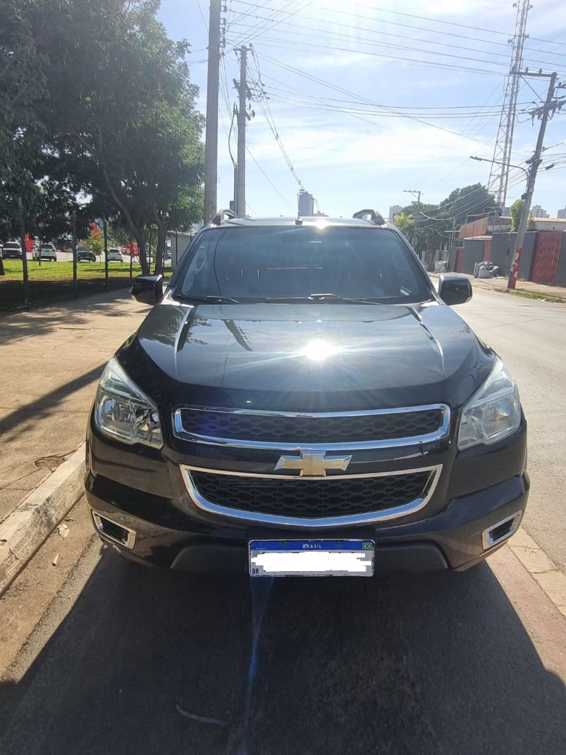 CHEVROLET/GM S10 LTZ CD 2.8 4x4 TDI Automático Diesel 2014/2015 — foto 2 de 11