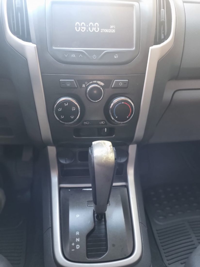 CHEVROLET/GM S10 LTZ CD 2.8 4x4 TDI Automático Diesel 2014/2015 — foto 5 de 11