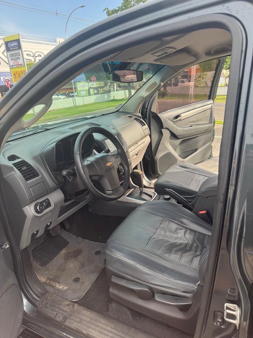 CHEVROLET/GM S10 LT CD 2.8 4x4 TDI Automático Diesel 2014/2015 — foto 2 de 14