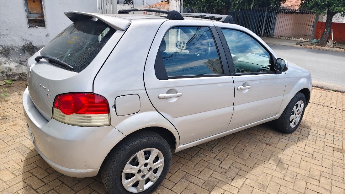 Fiat Palio Attractive 1.4 EVO Fire Flex 5P 2011/2011 — foto 8 de 9