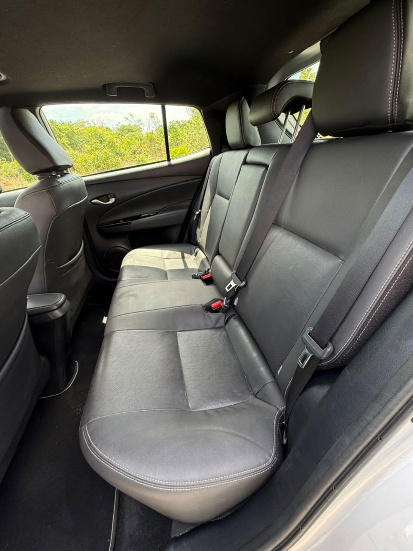 Toyota Yaris Hatch XLS Connect 1.5 Automático Flex 2020/2020 — foto 12 de 15