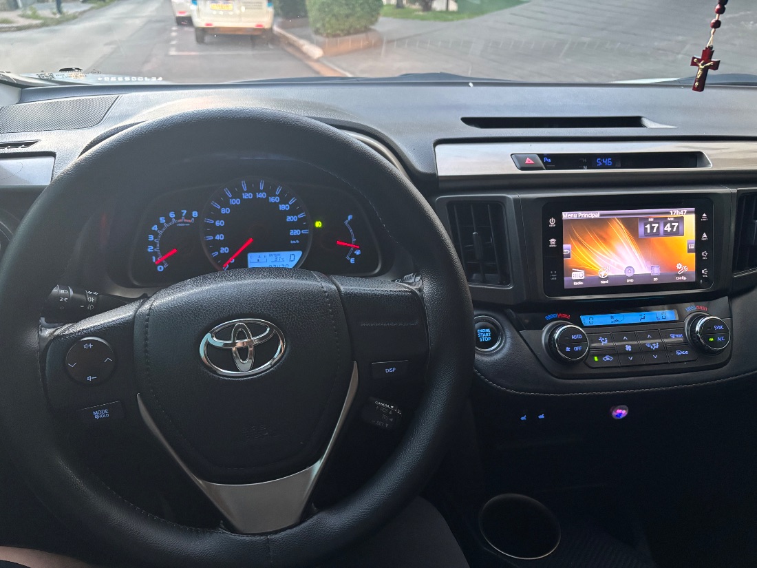 Toyota RAV4 2.0 4x4 16V Automático 2014/2014 — foto 11 de 14