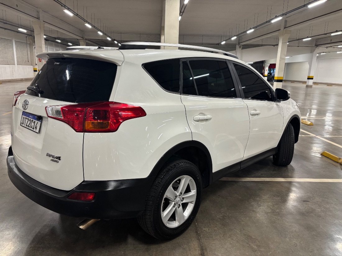 Toyota RAV4 2.0 4x4 16V Automático 2014/2014 — foto 5 de 14