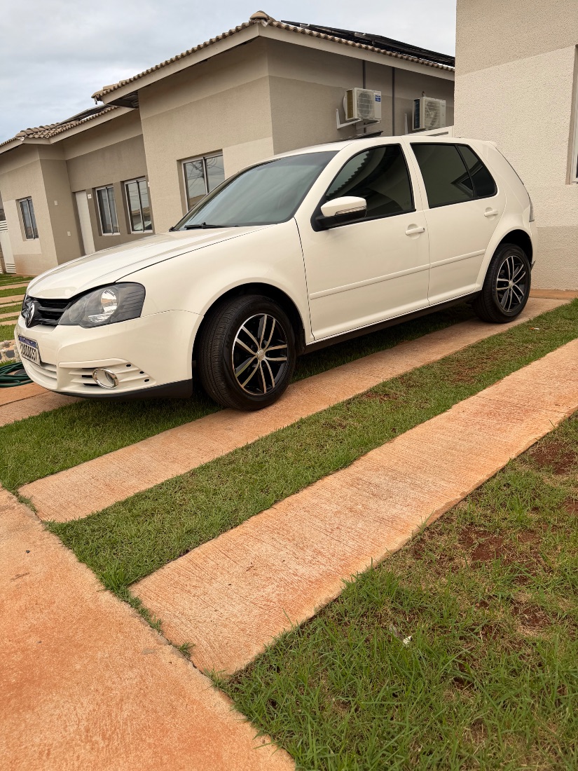 Volkswagen Golf Sportline 1.6 Mi Total Flex 4P 2013/2013 — foto 2 de 14