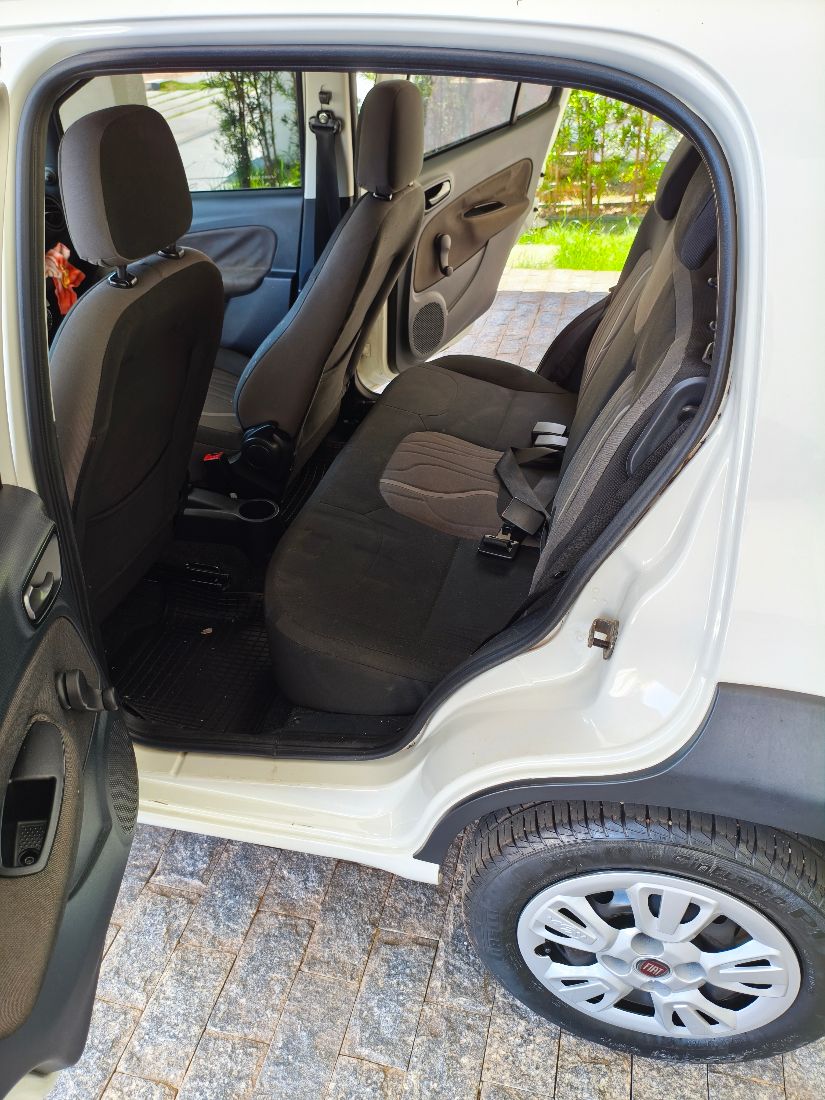 Fiat Uno Way Celeb 1.0 EVO Fire Flex 5P 2015/2015 — foto 13 de 15