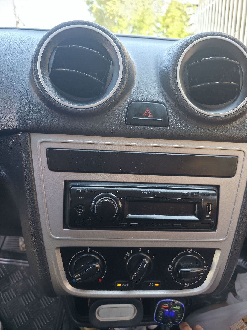 Volkswagen Gol Trendline 1.0 4P Total Fex 2015/2016 — foto 7 de 9